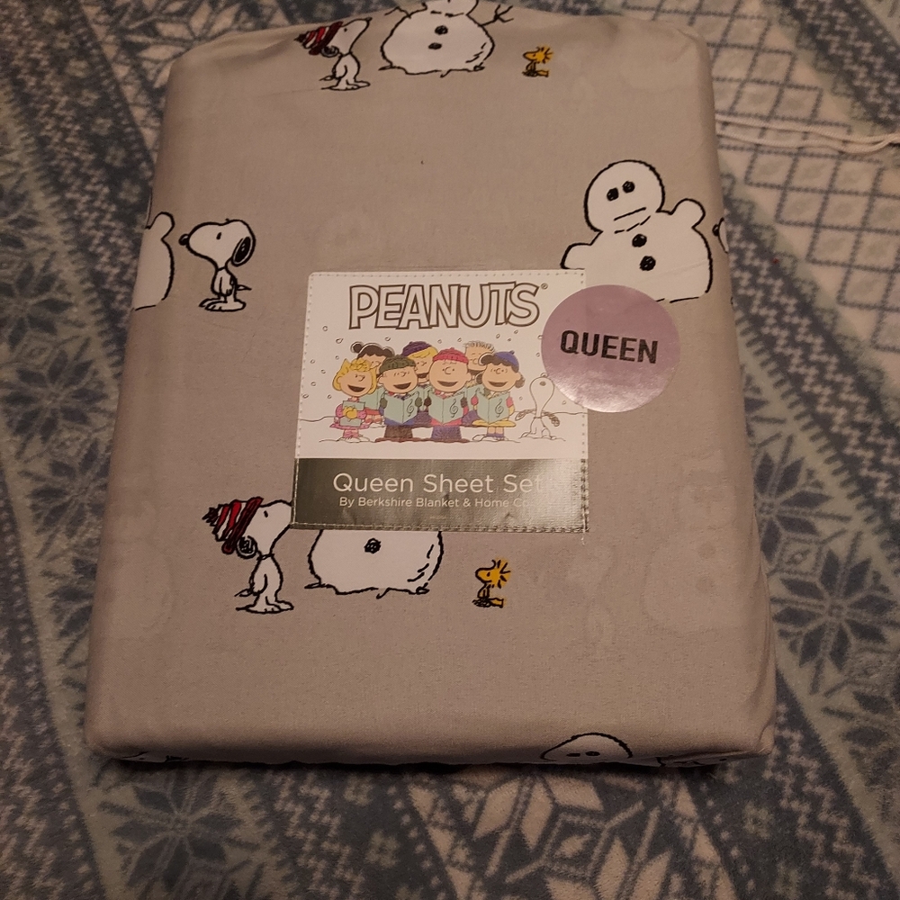 Snoopy Queen  sheets - Picture 4 of 5
